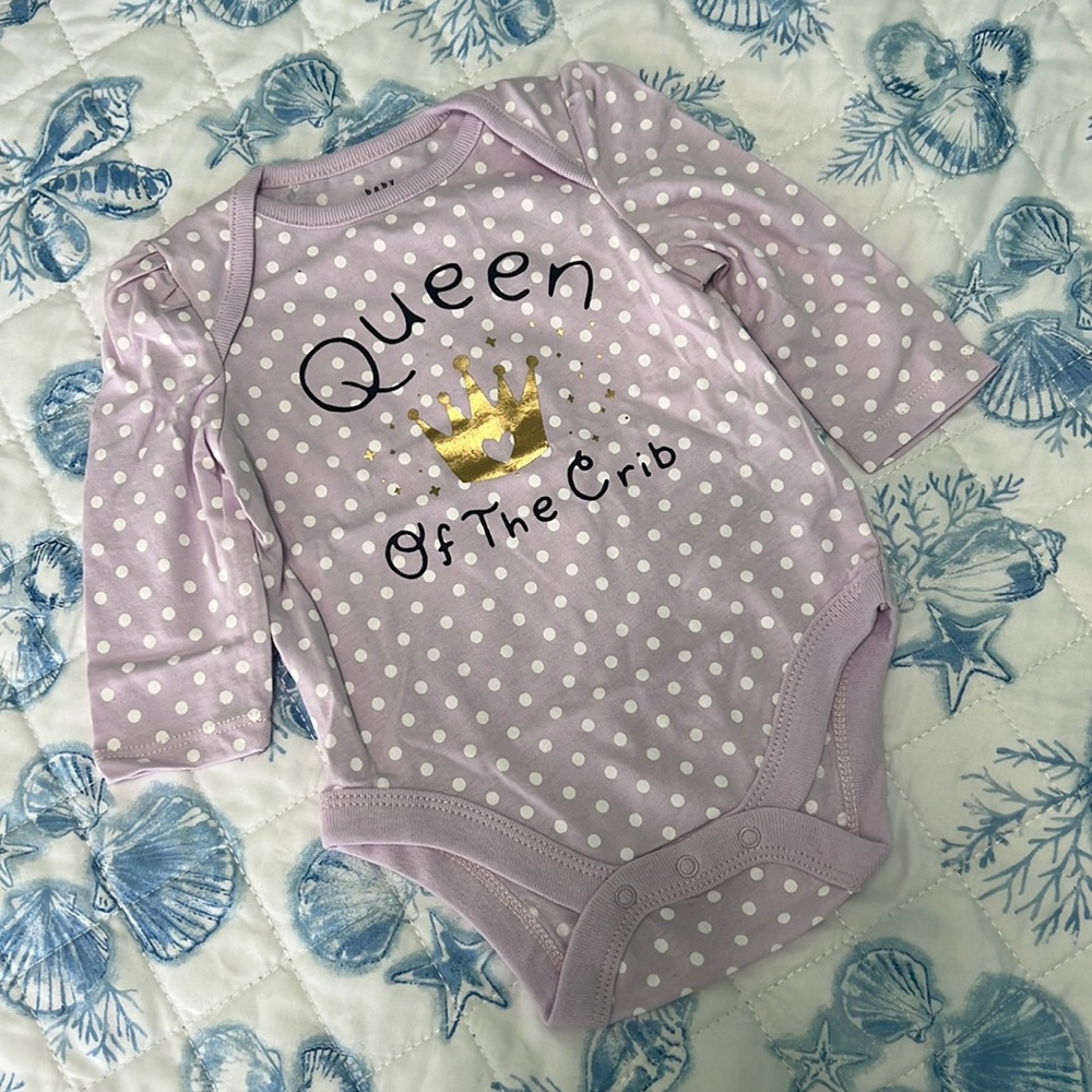 Baby Gap Queen of the Crib Long Sleeve Body Suit Size 3-6 Months